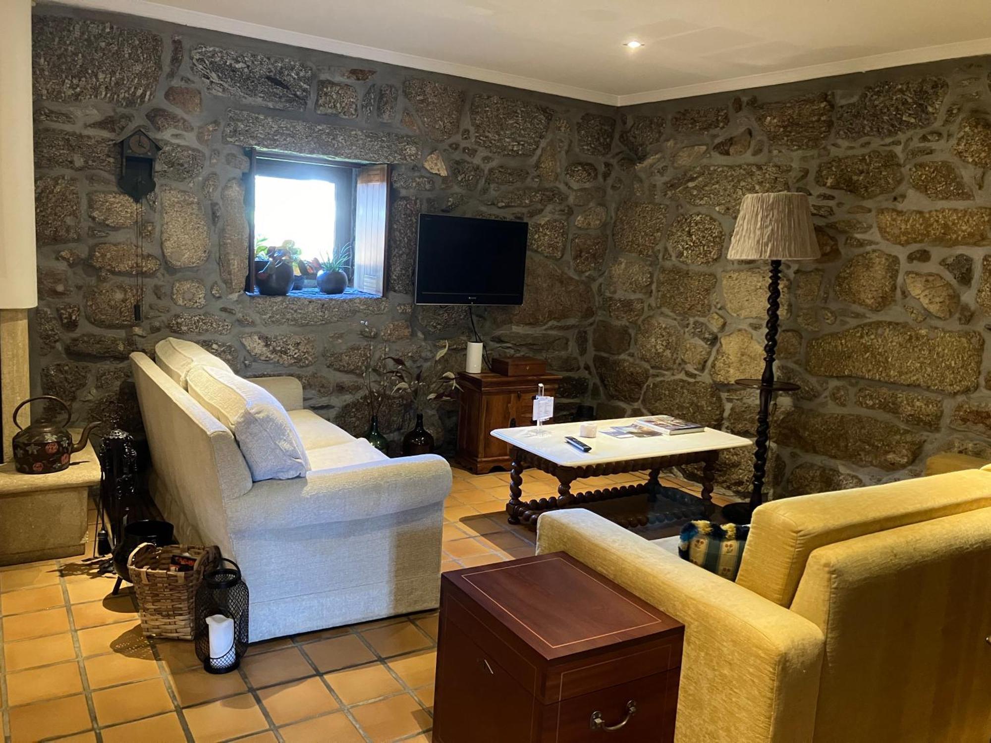 Bergui Guesthouse - Em Guimaraes Desde 2017 Extérieur photo