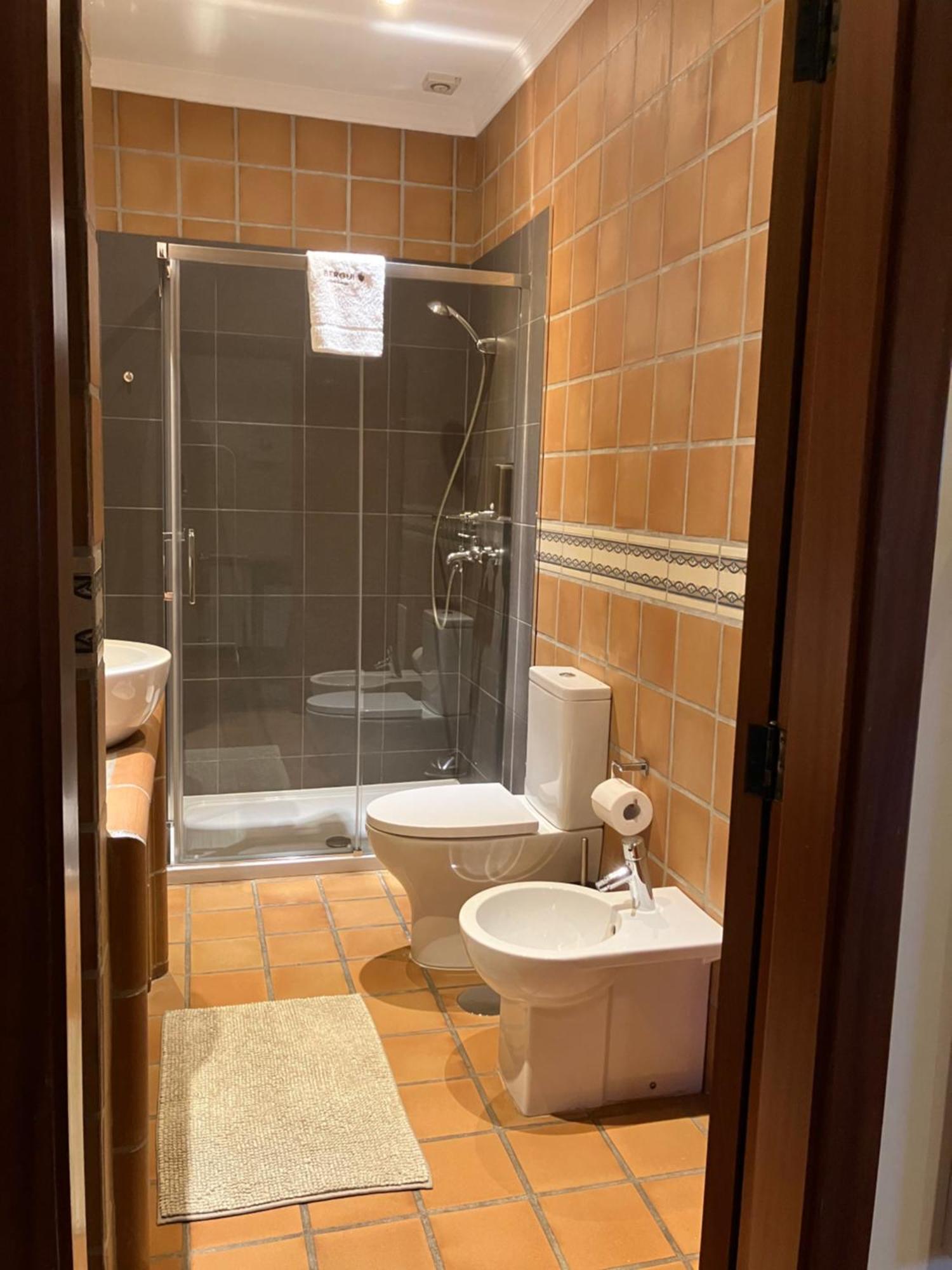 Bergui Guesthouse - Em Guimaraes Desde 2017 Extérieur photo