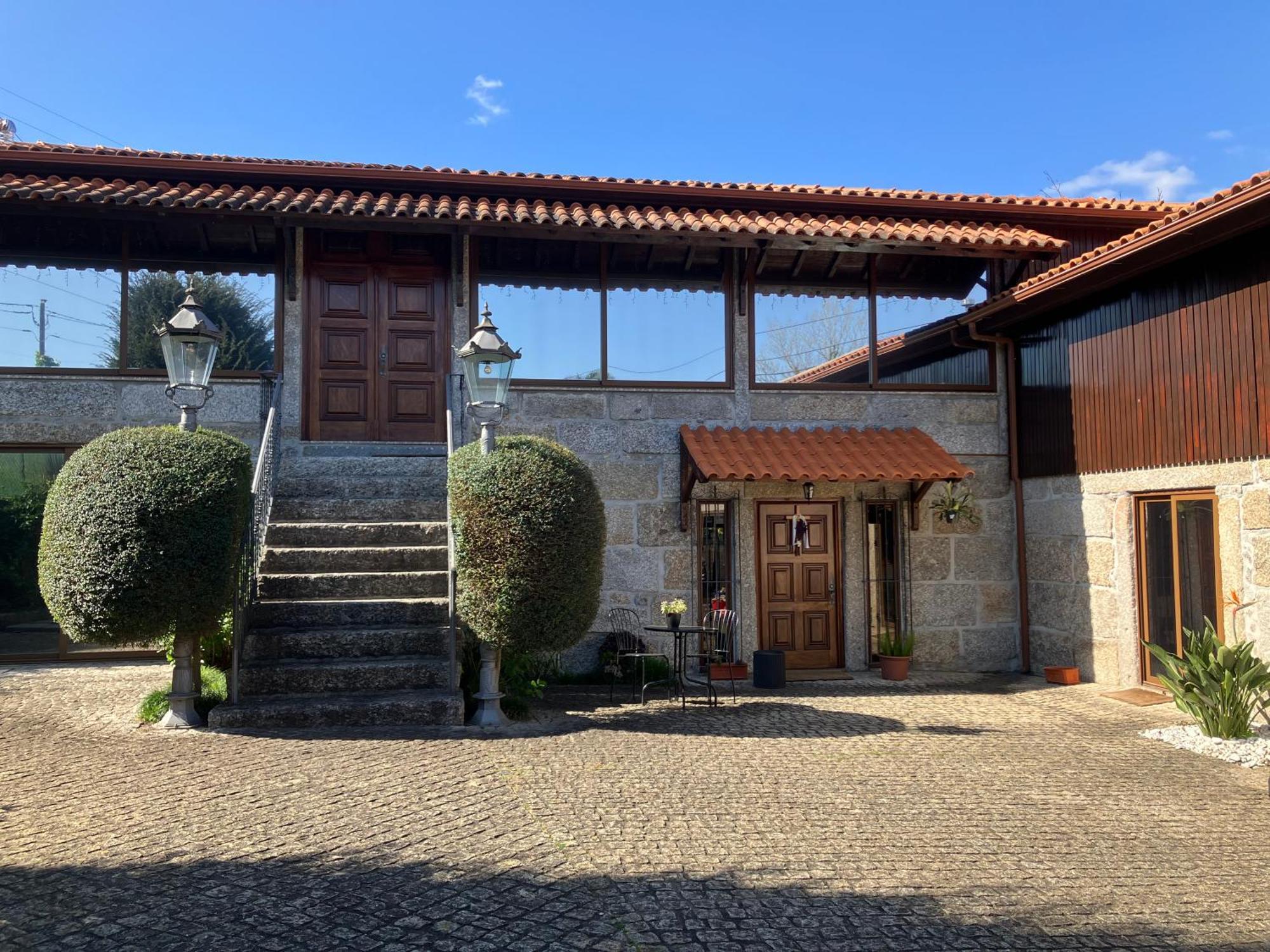 Bergui Guesthouse - Em Guimaraes Desde 2017 Extérieur photo