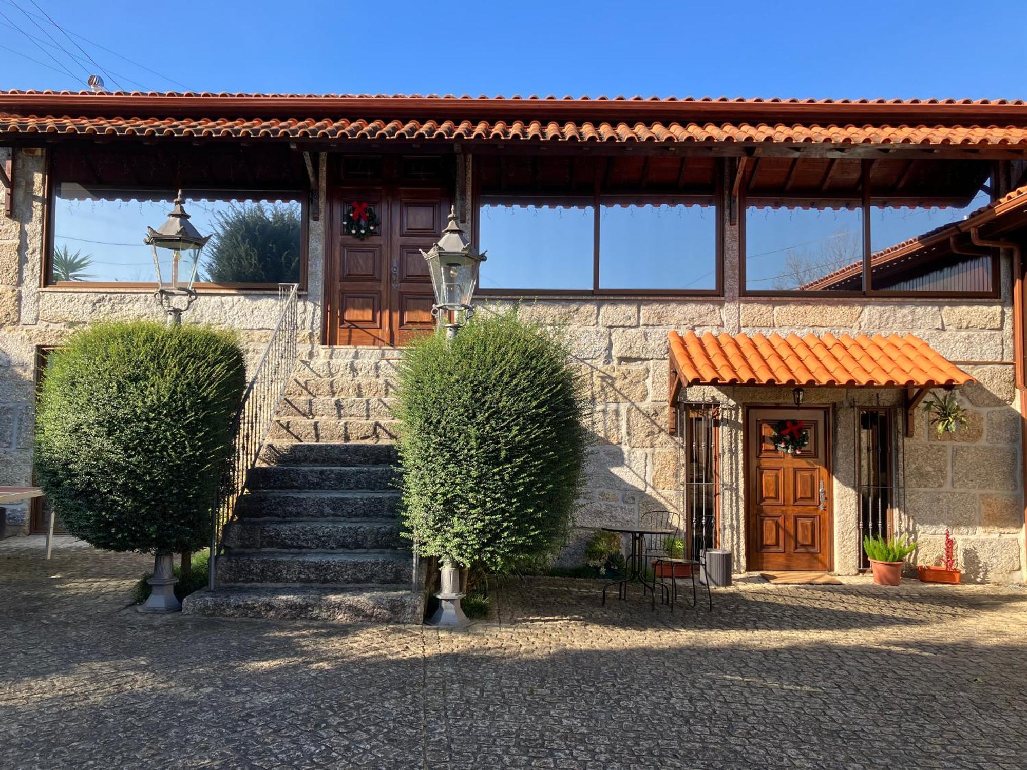 Bergui Guesthouse - Em Guimaraes Desde 2017 Extérieur photo