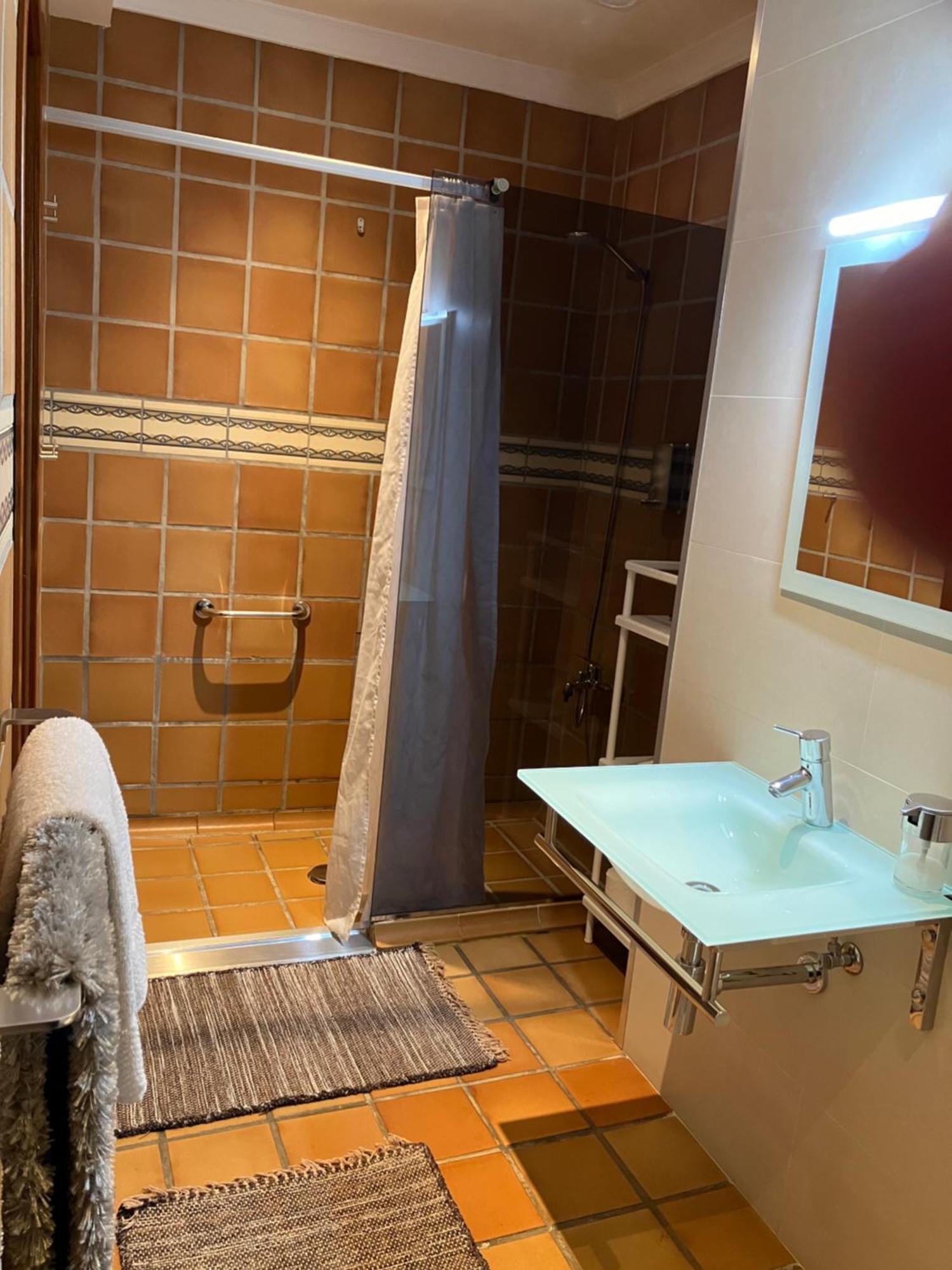 Bergui Guesthouse - Em Guimaraes Desde 2017 Extérieur photo
