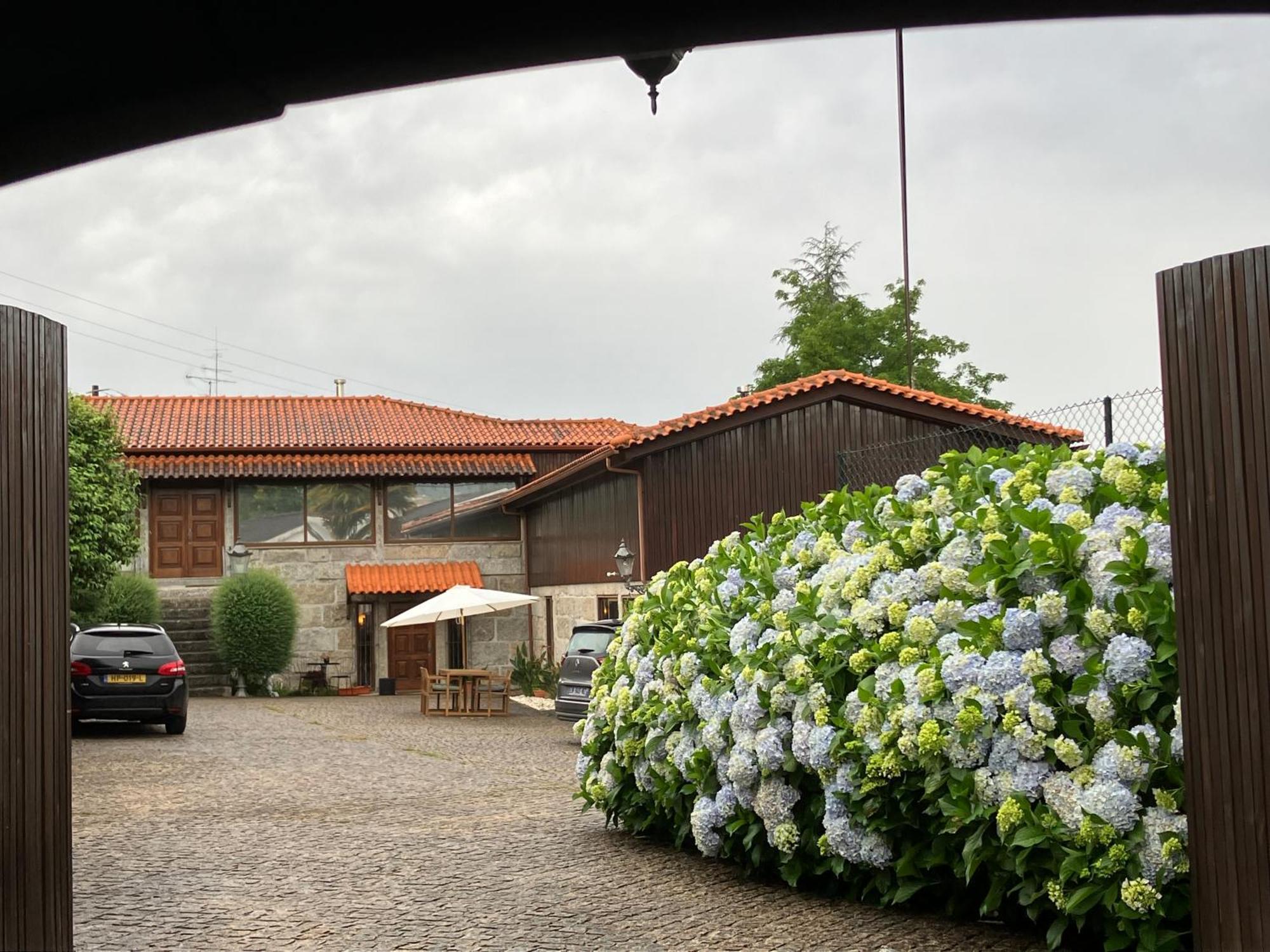 Bergui Guesthouse - Em Guimaraes Desde 2017 Extérieur photo
